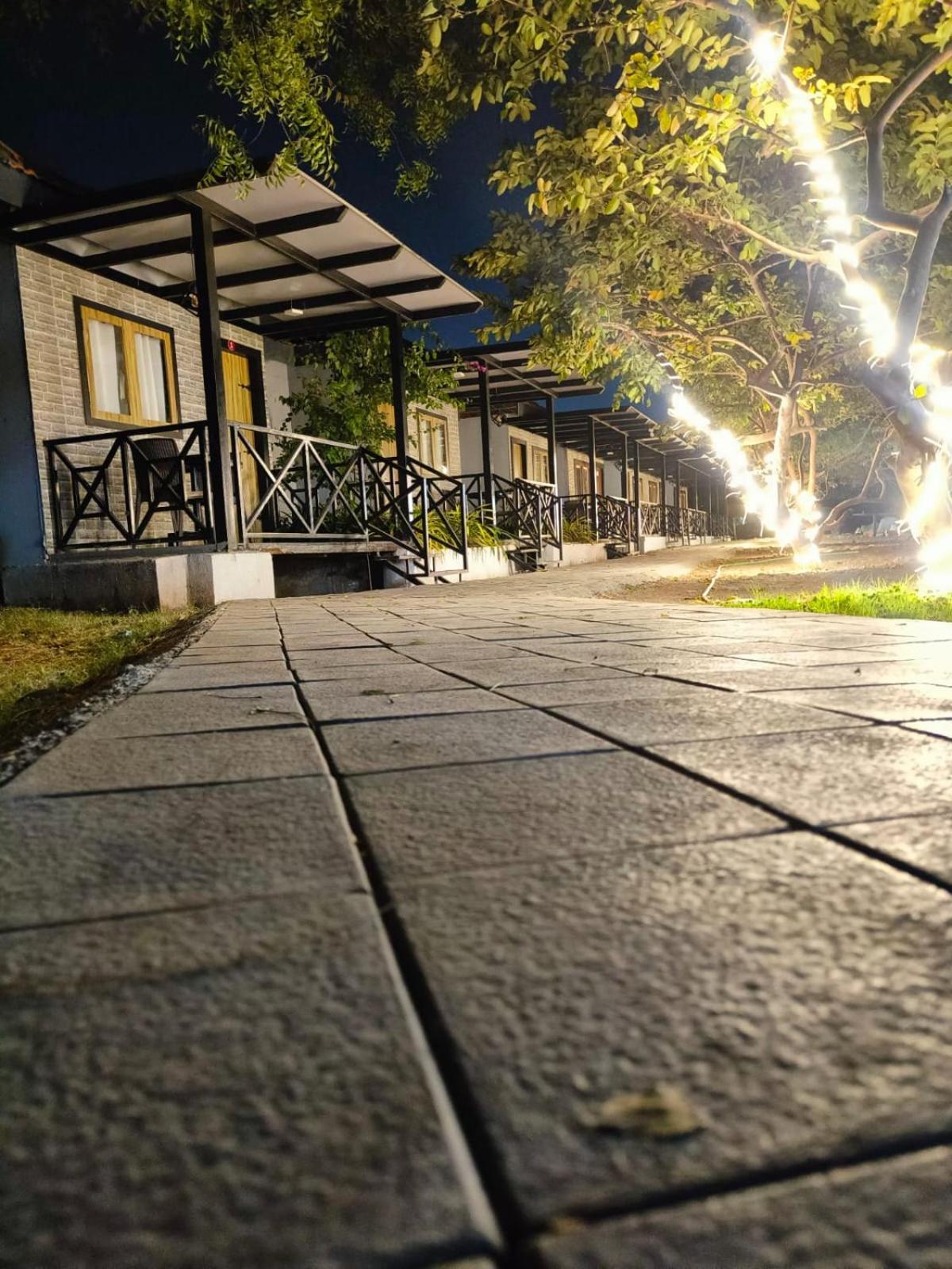 Agralam Cottages @Raghunandan Resort Nāsik Eksteriør bilde